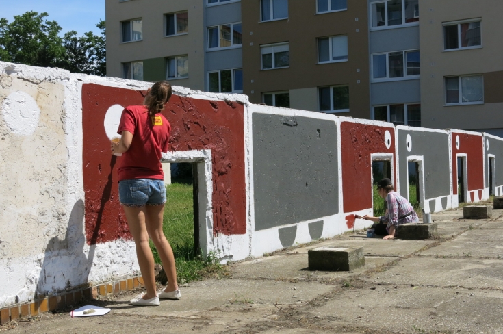 Počas Nášho mesta dostali betónové rúry a panely farebný vzhľad 