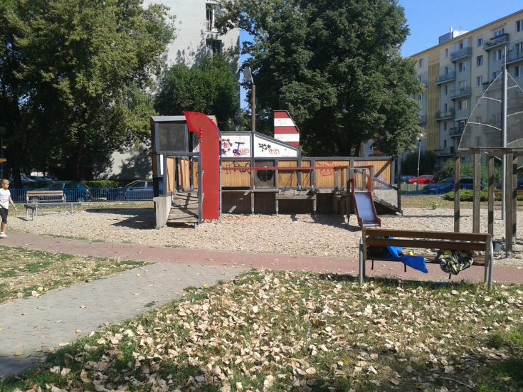 Detské ihriská na Jašíkovej a Martinčekovej prejdú obnovou