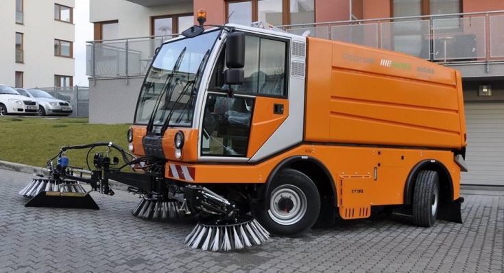 V Ružinove dnes začal pilotný projekt čistenia komunikácii