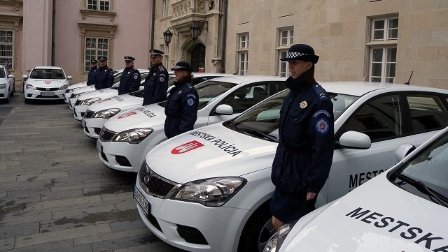 Ružinovskí mestskí policajti sú pripravení na letnú turistickú sezónu 