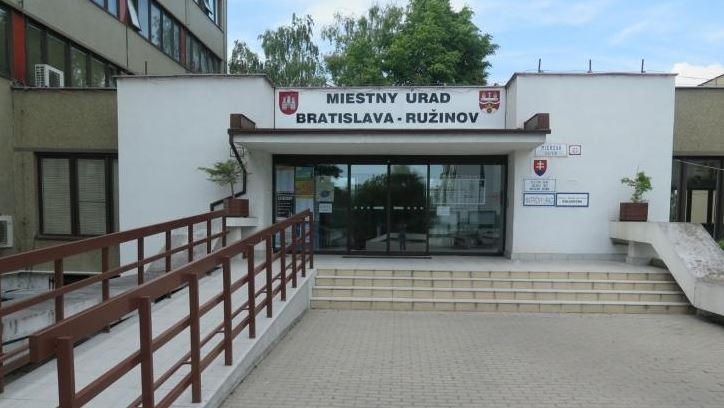 Oznam o prerušení prevádzky výťahu na miestnom úrade