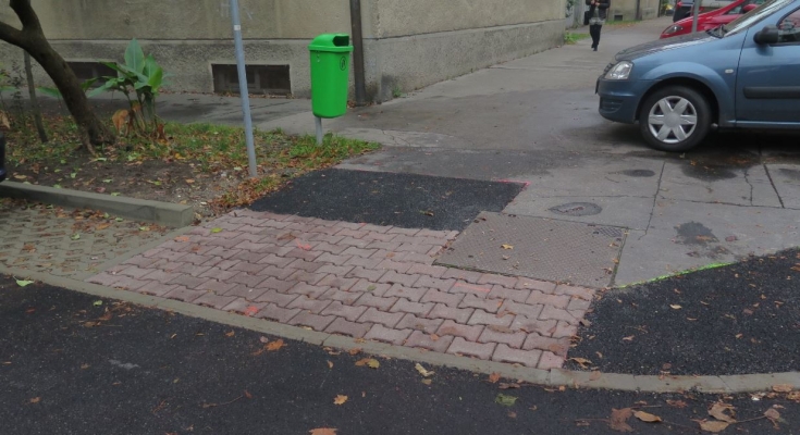 Tohtoročná rekonštrukcia komunikácií i bezbariérových zjazdov dokončená