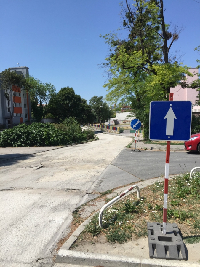 Rekonštrukcia ciest v Ružinove v plnom prúde