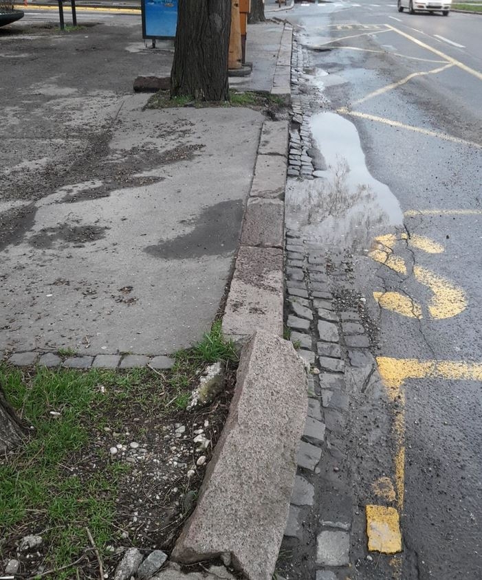 Oprava zastávky MHD na Košickej ulici-Dulovo námestie